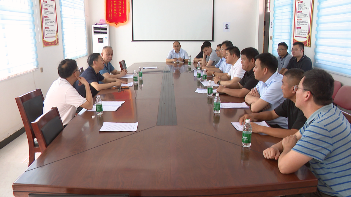 省政协副秘书长刘保仓莅周调研