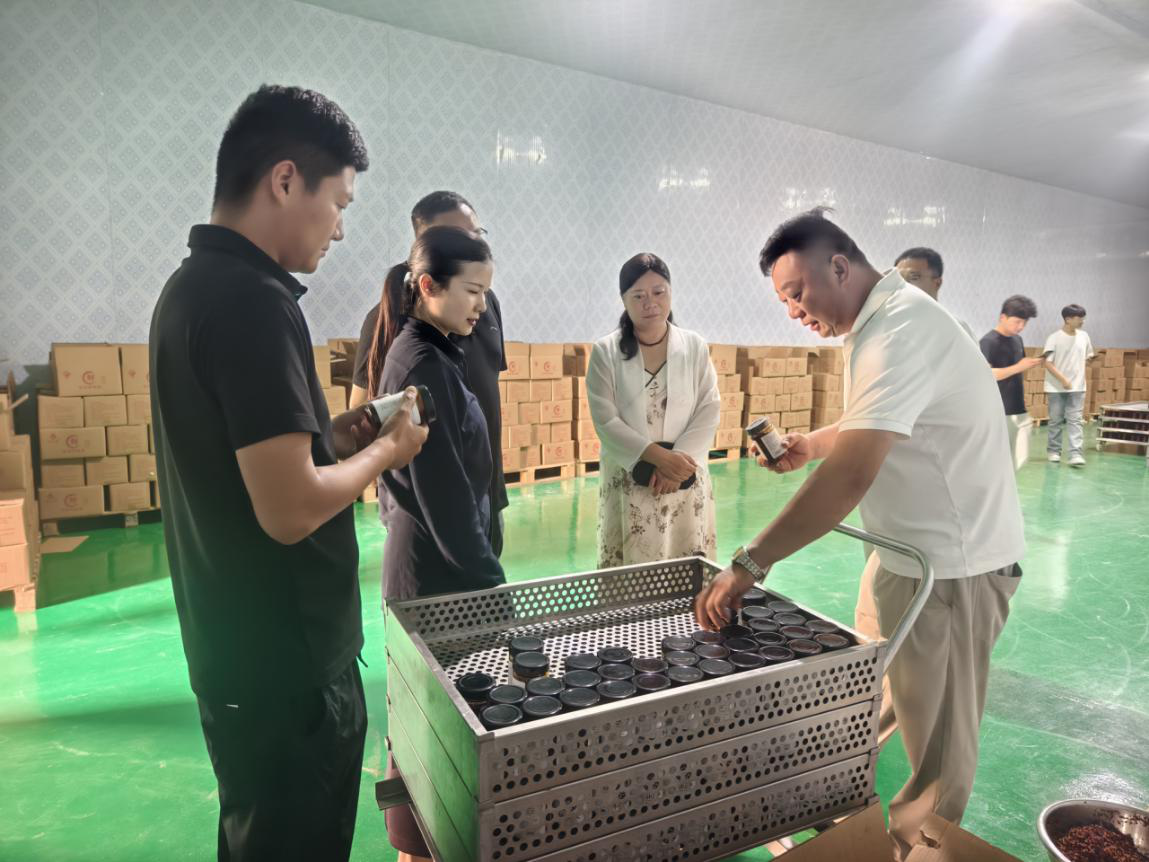 深化“协耕安阳”助农销售 一线履职纾解灌溉难题