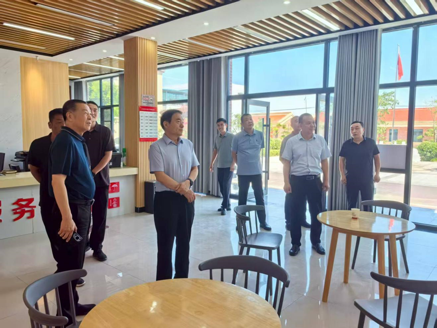 周口市政协到商水县调研农村电商发展情况