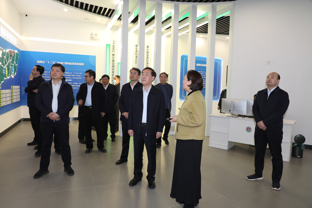 积极推进农业强省建设 促进农业农村事业健康发展<br> ——省政协课题组调研我市农业强省建设情况