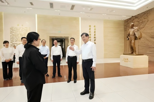 周祖翼王陆进在兰考调研时强调 大力传承弘扬焦裕禄精神 扎扎实实推进乡村全面振兴和县域高质量发展