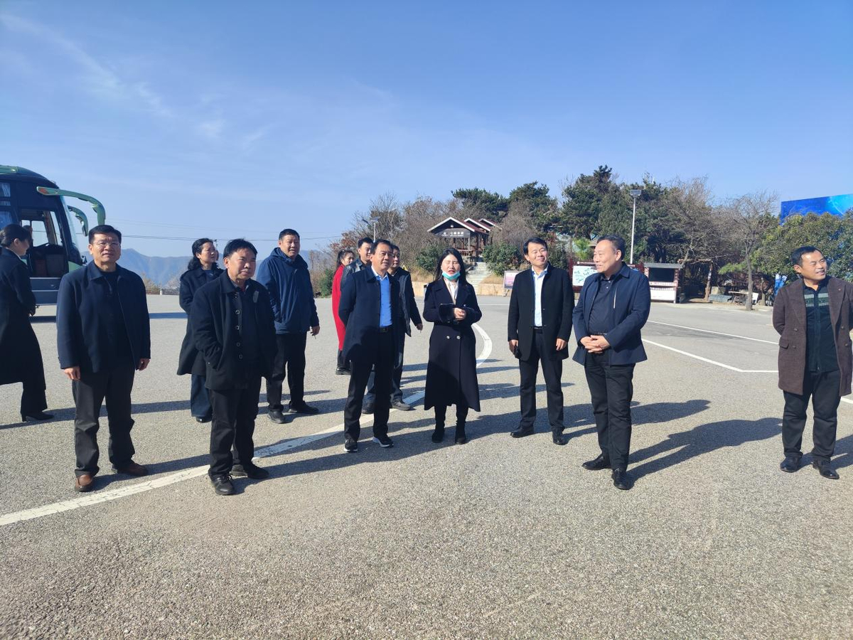 内乡县政协到方城县开展异地视察