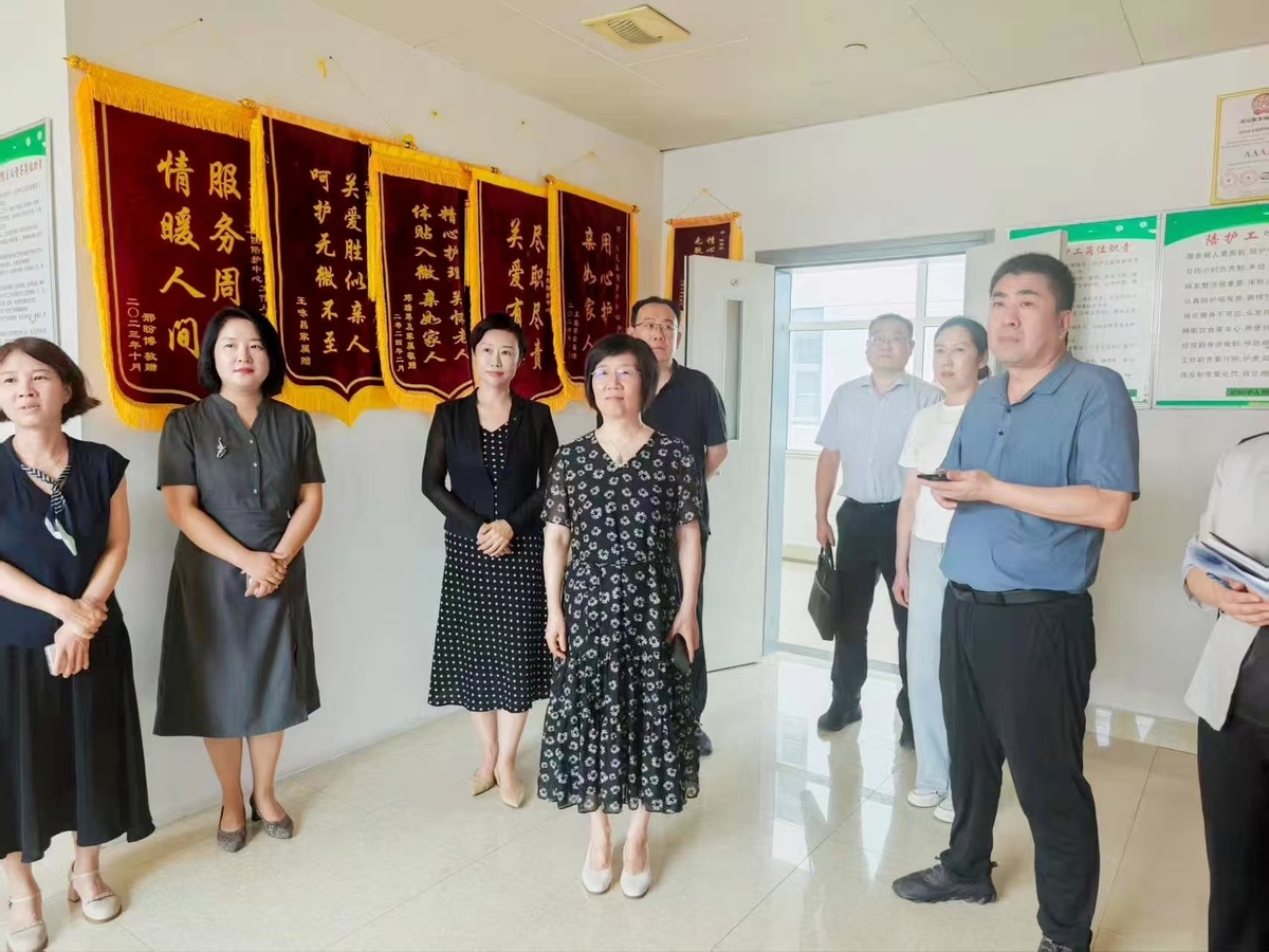 市政协副主席黄艳调研督导重点提案办理情况