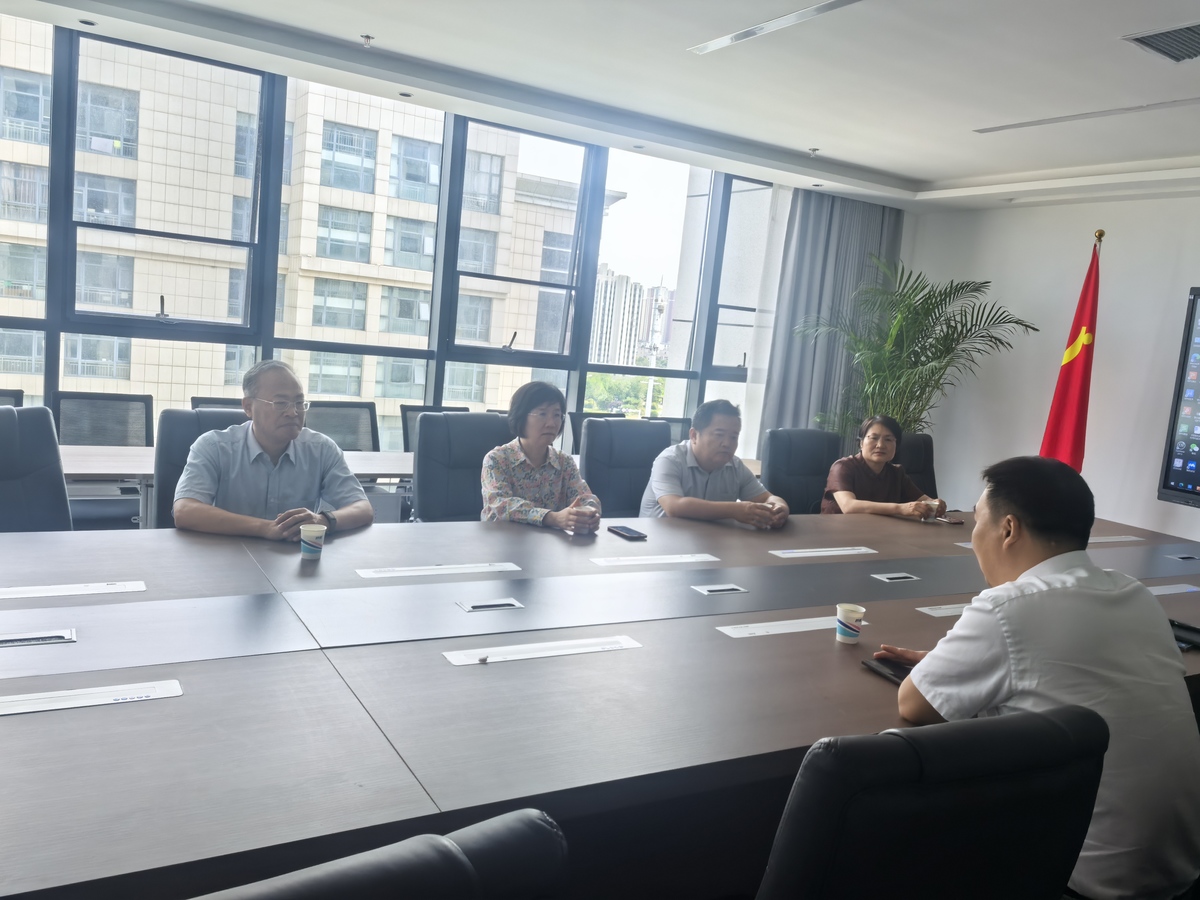 市政协副主席黄艳深入企业开展“学查改· 以企观政服务企业大走访 ”活动