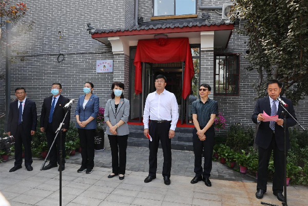 禹王台区政协举行政协书房揭牌仪式暨“翰墨映书香”委员读书活动