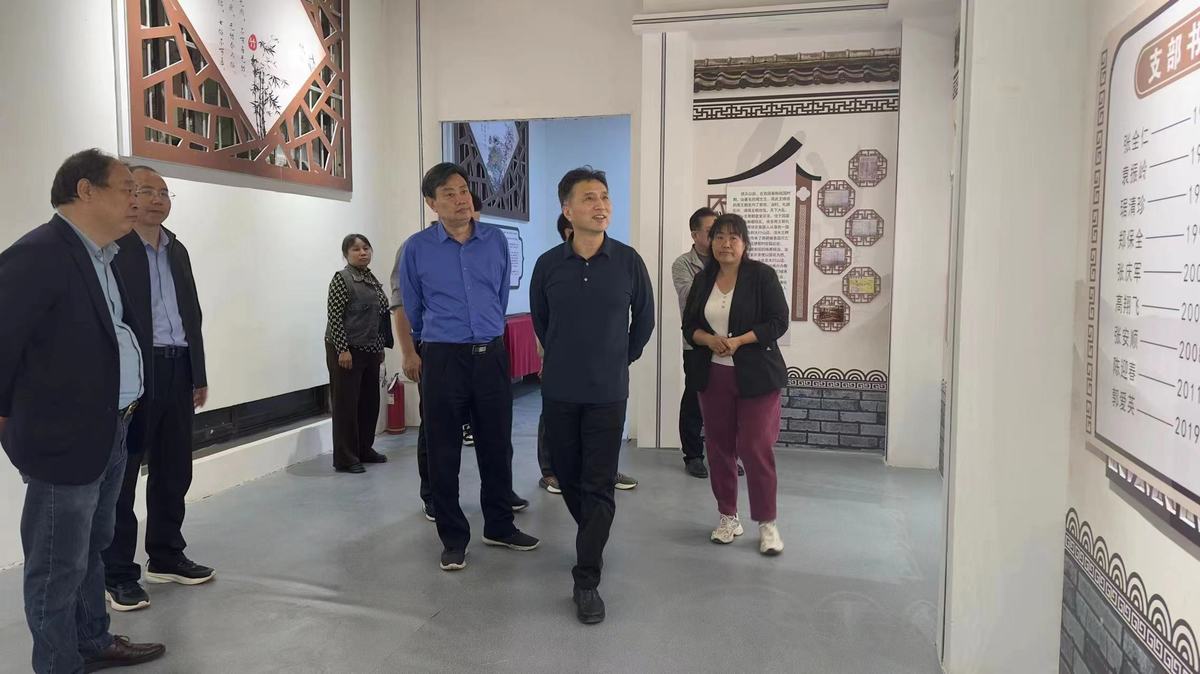 薛文明副主席深入殷都区 督导创建全国文明城市工作