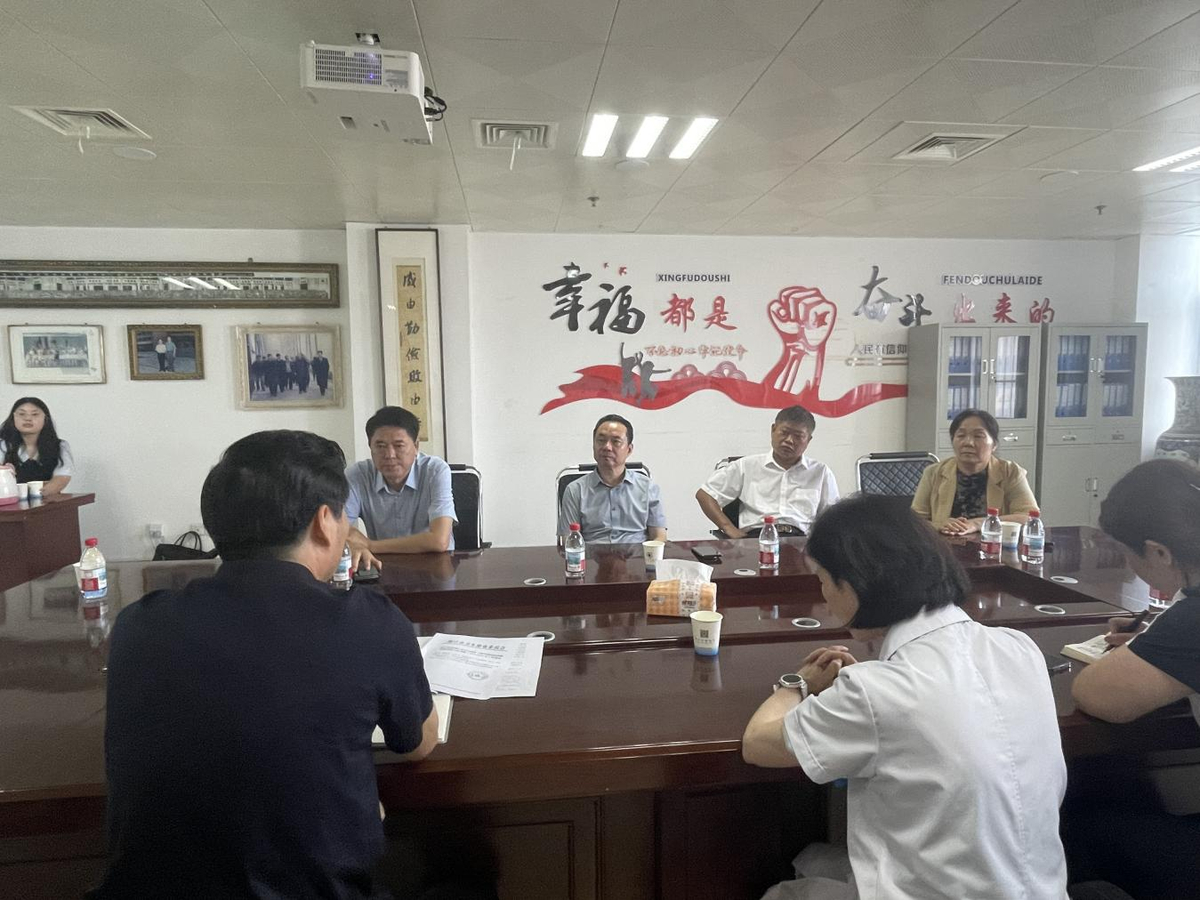 程若光带队围绕“我市中心城区三级甲等医院建设情况”开展民主监督