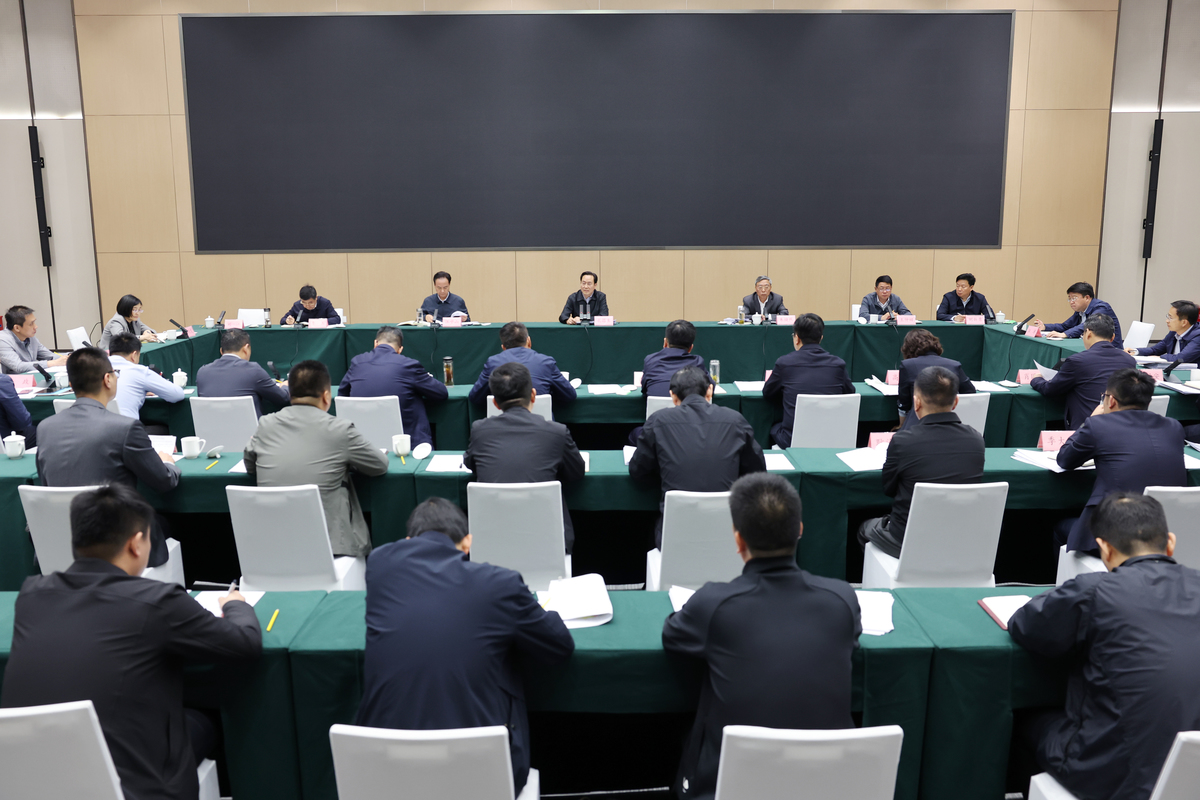 孔昌生在郑州航空港区调研时指出 发挥专门协商机构作用 助力融入服务全国统一大市场