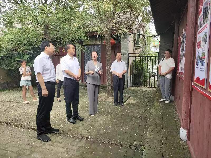市政协副主席岳新坦带队围绕“贯彻落实中央、省、市委政协工作会议精神赴县市区开展专题调研。