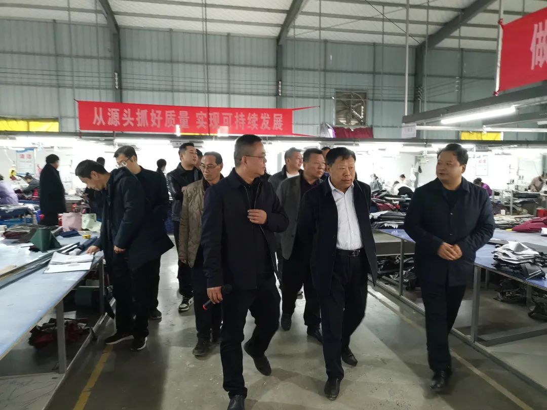  邓州市政协组织开展优化营商环境工作视察