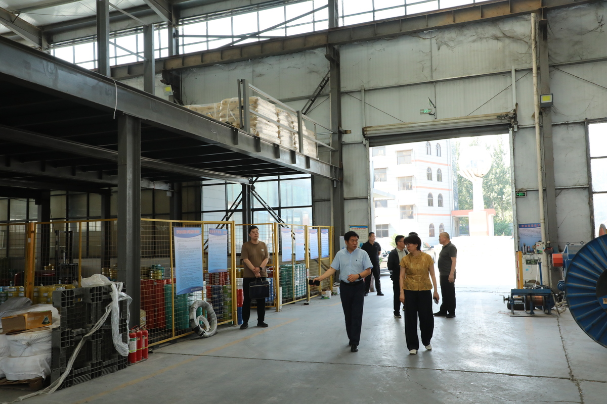高温走访解企忧 精准服务促发展  —— 市政协机关领导深入滑县开展企业走访活动