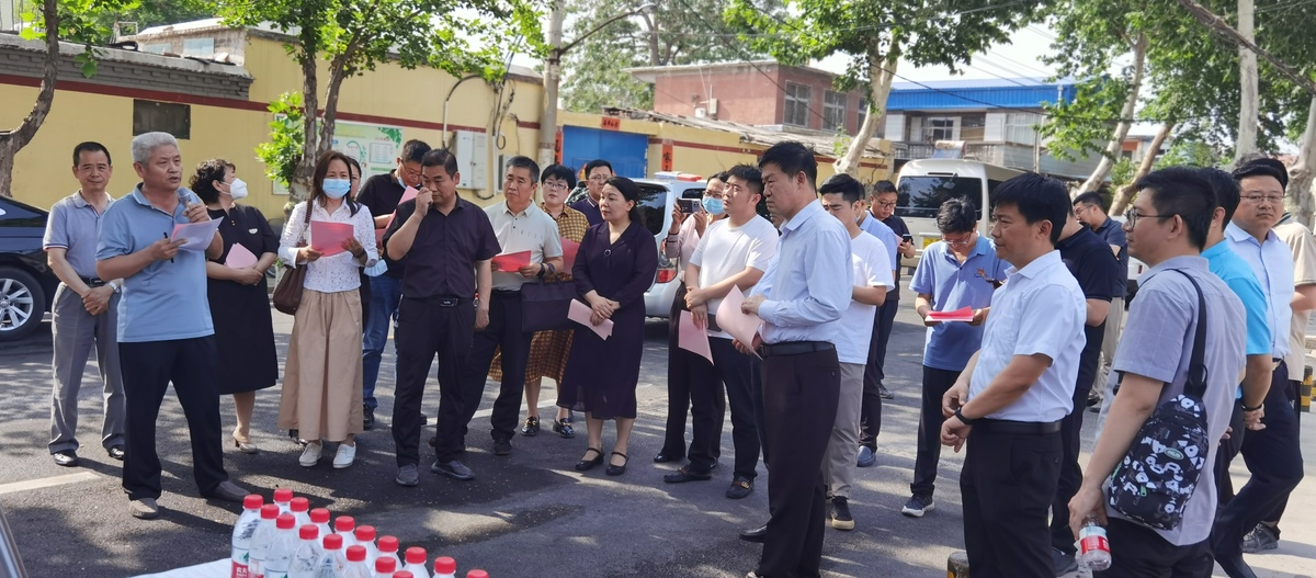 市政协人口资源环境和城建委员会 组织开展“加快城市更新”调研活动