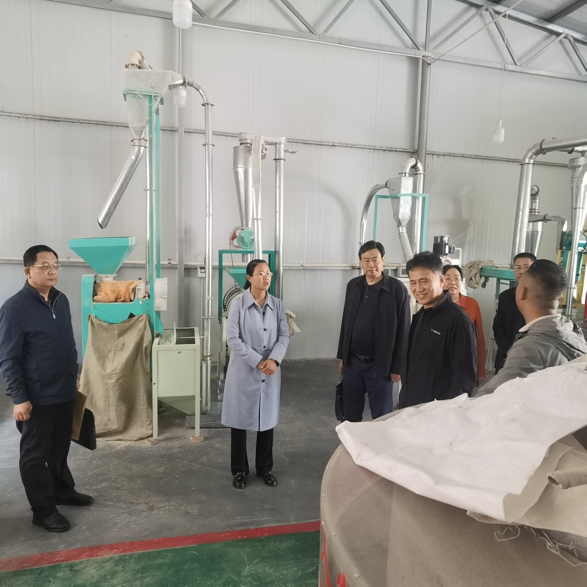 薛文明副主席调研指导 “五星”支部和软弱涣散村工作