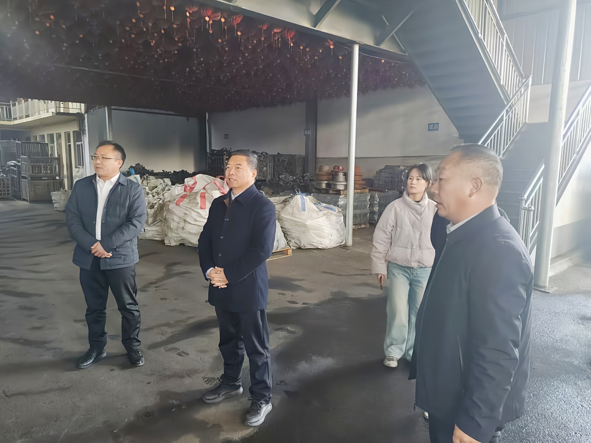 市政协副主席、市工商联主席侯合柱 赴林州市走访“青苗企业”