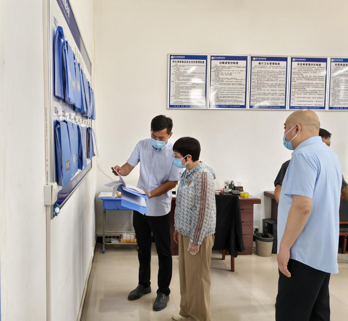 筑牢食品安全防线 守护群众“舌尖上的安全”